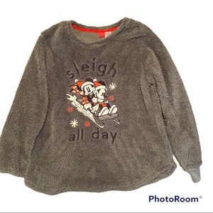 DISNEY Mickey Minnie gray and red fleece pullover sleigh all day size XL 🛍
